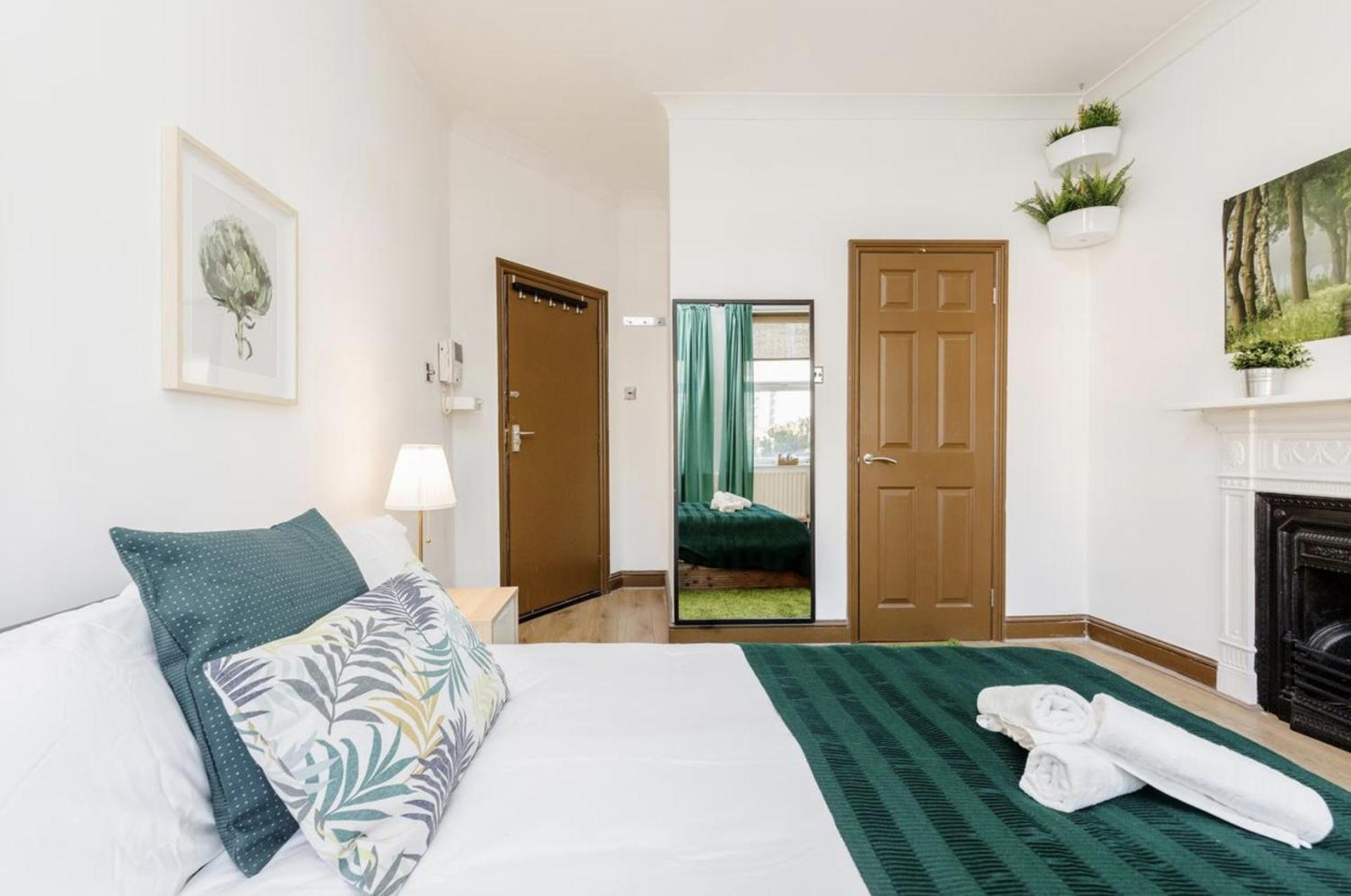 Ryam Suites Лондон Экстерьер фото