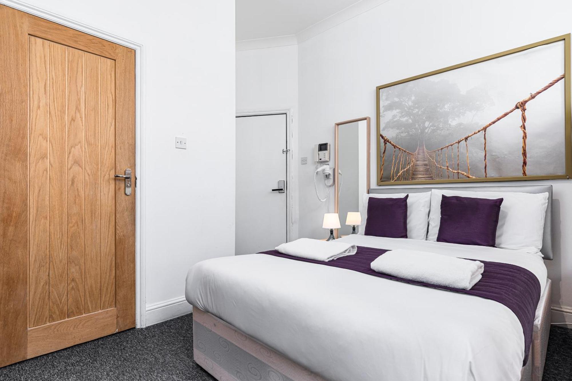 Ryam Suites Лондон Номер фото